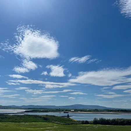 The Lookout Apartman Rosses Point
